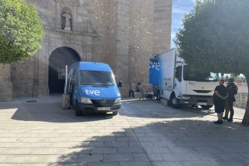 Todo listo en Albares para la retransmisión de la misa dominical de mañana por TV2
