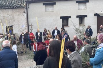 Domingo de Ramos 2025 en Albares: Inicio de la Semana Santa con Ramos de Olivo y Palmas