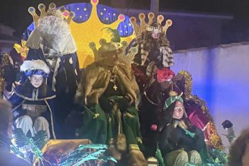 La magia de la cabalgata llenó Albares