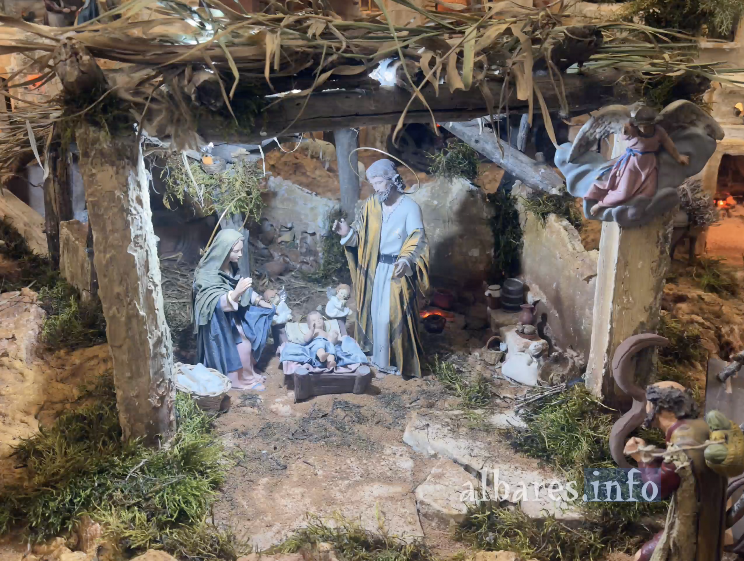 El Belén de la Iglesia de Albares: arte, tradición y música navideña