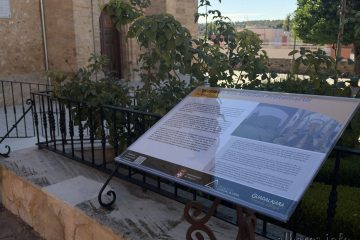 Albares estrena nuevos carteles informativos sobre sus monumentos