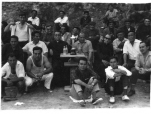 Albares-durante-el-transcurso-de-un-partido-en-fiestas jpg jpg