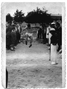 Juanon-en-salto-de-longitud gif jpg